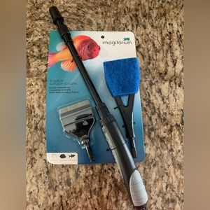 Aquarium cleaning kit